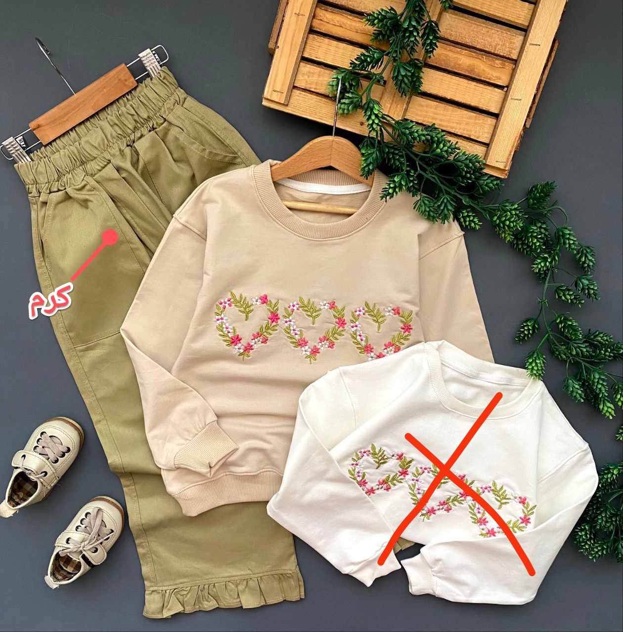 عکس محصول ست بلوز + شلوار کتان سه قلب گلدوزی - شماره 3