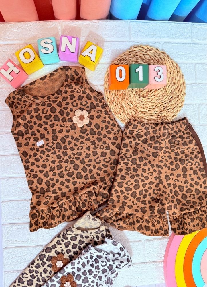 عکس محصول ست تاپ شلوارک چین دار پلنگی - شماره 1