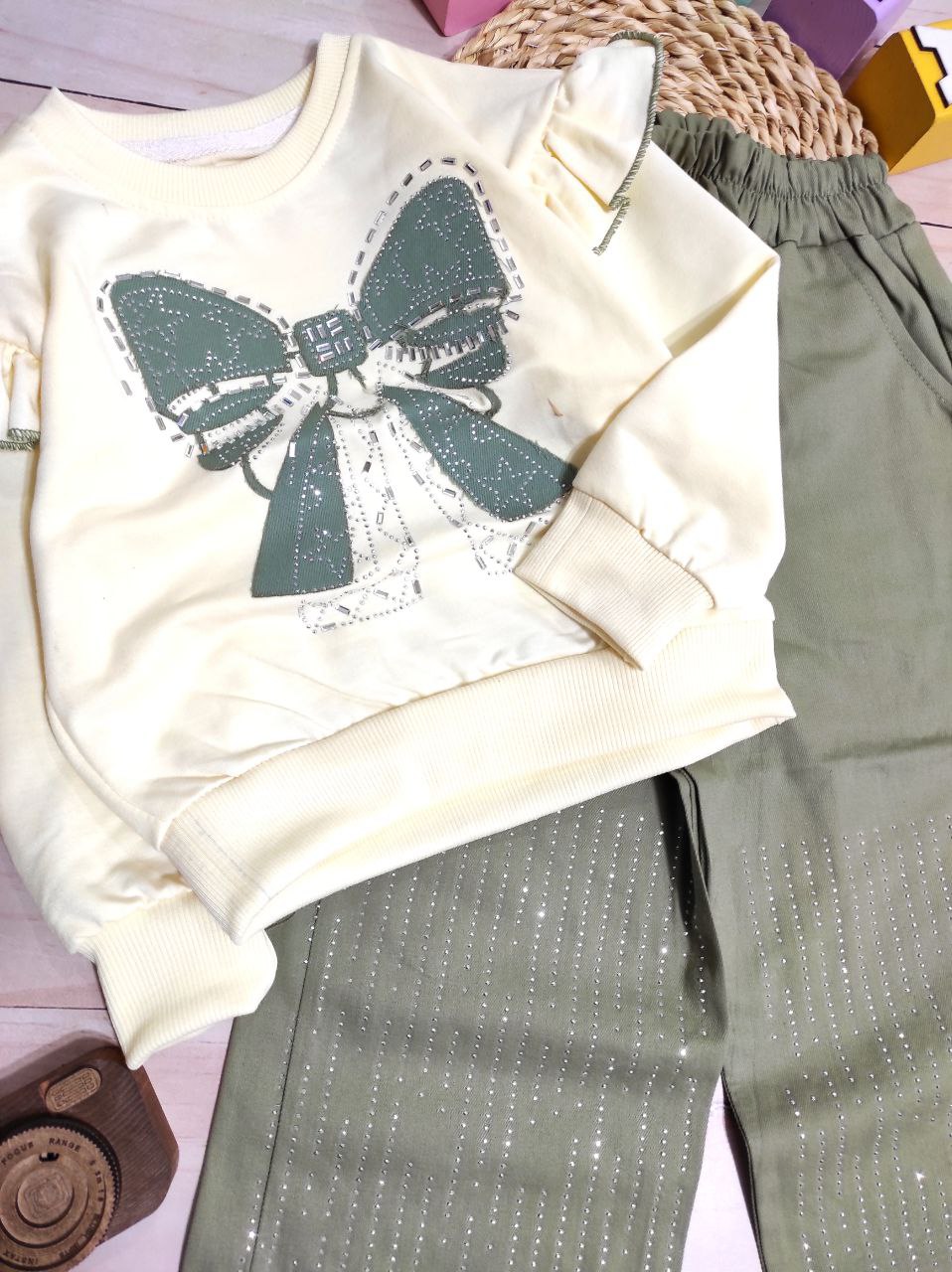 عکس محصول ست پاپیون با شلوار بگ کتان نگین دار - شماره 3