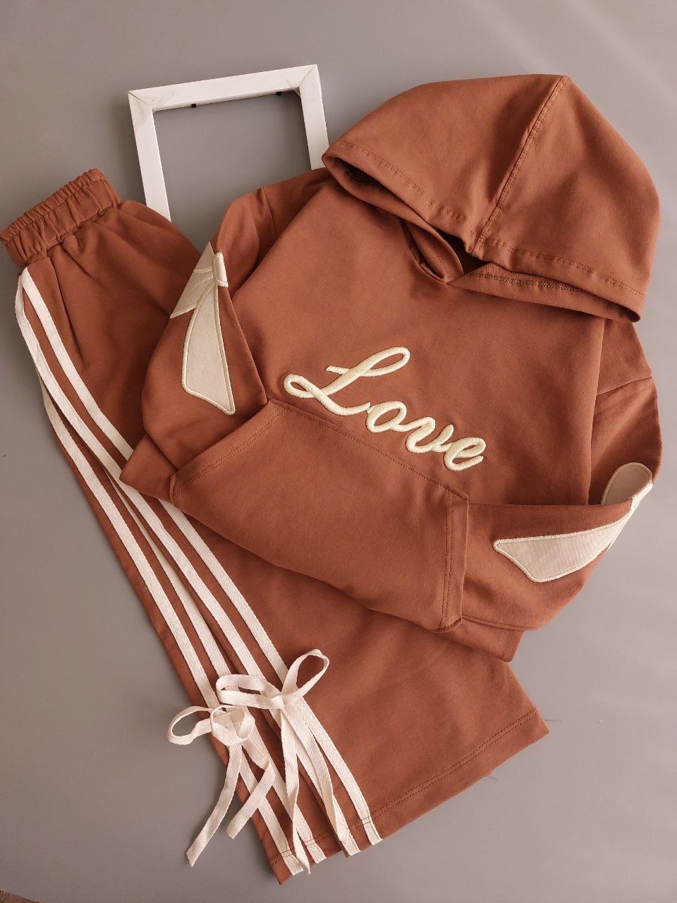 عکس محصول ست هودی شلوار Love - شماره 4