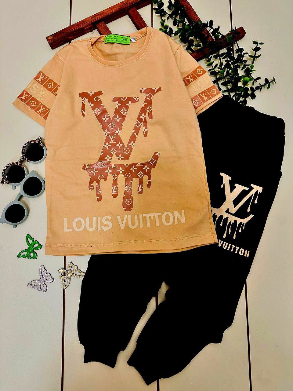 عکس محصول تیشرت شلوار LV - شماره 3