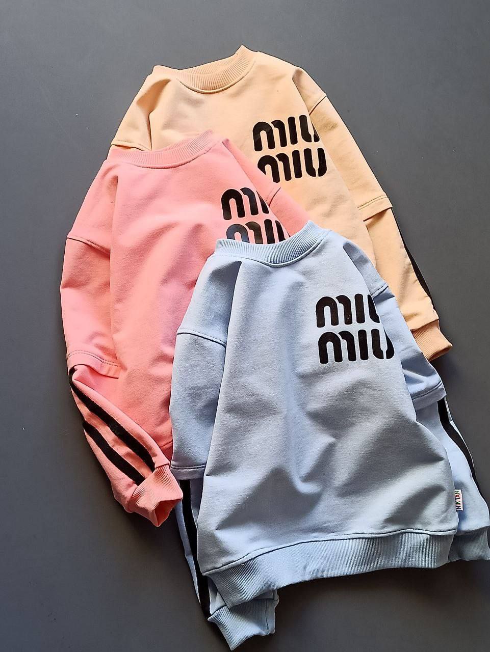 عکس محصول ست بلوز با شلوار miu miu  آستین دو خط - شماره 3