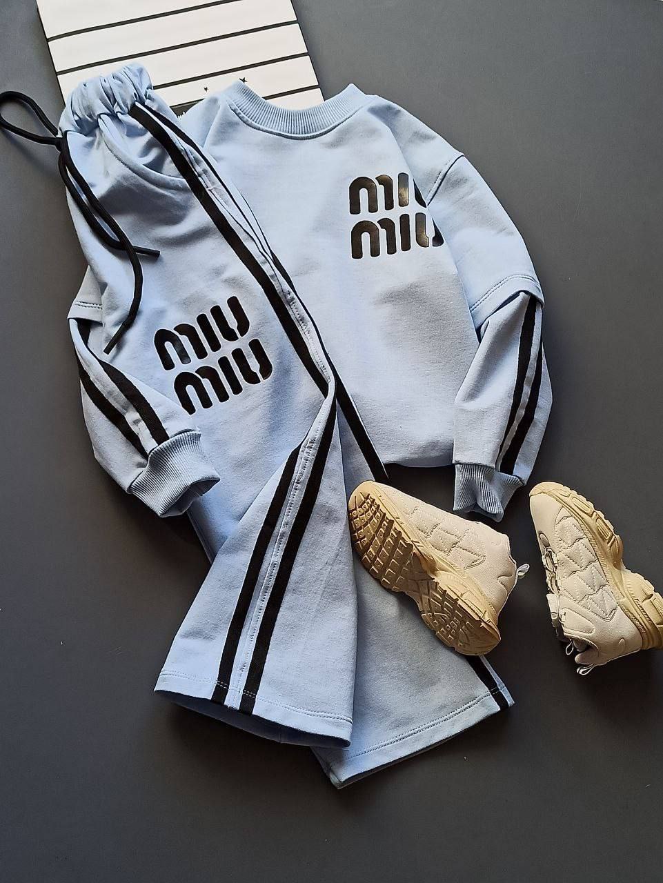 عکس محصول ست بلوز با شلوار miu miu  آستین دو خط - شماره 6