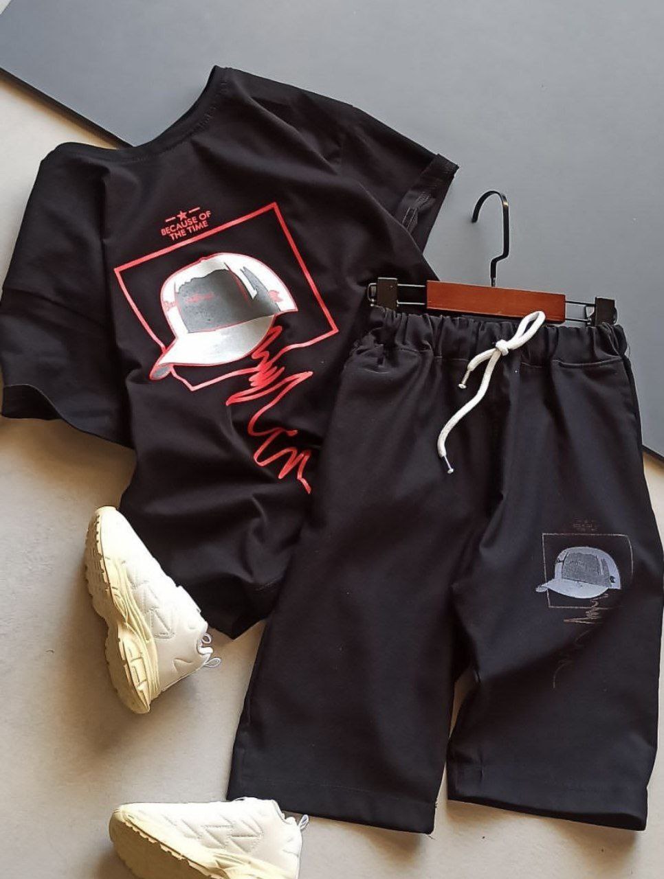 عکس محصول ست تیشرت شلوارک طرح کلاه - شماره 1