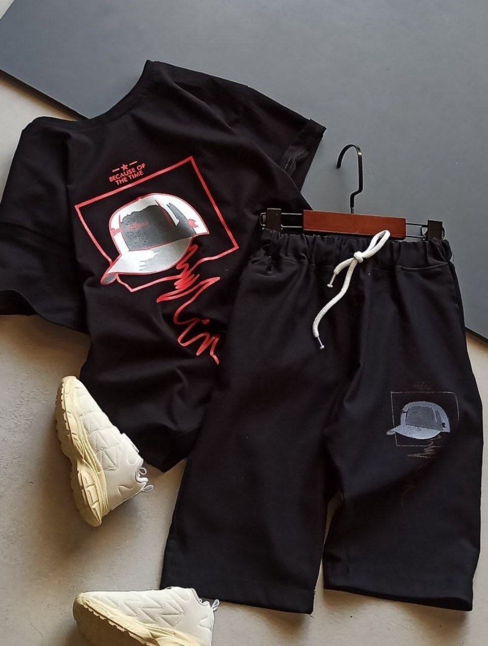 عکس محصول ست تیشرت شلوارک طرح کلاه - شماره 3