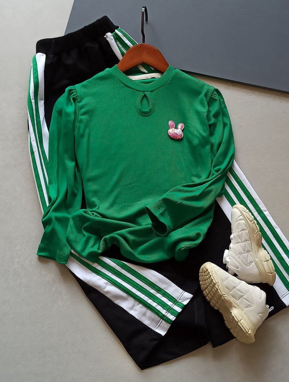 عکس محصول ست فانریب با شلوار سه خط - شماره 3