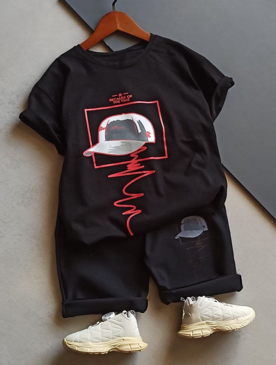 عکس محصول ست تیشرت شلوارک طرح کلاه - شماره 2