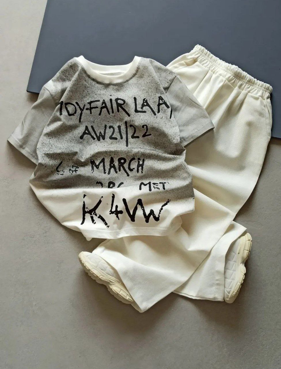 عکس محصول تیشرت و شلوار بگ حروف لاتین - شماره 4